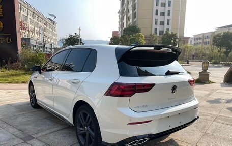 Volkswagen Golf VIII, 2022 год, 1 990 000 рублей, 4 фотография