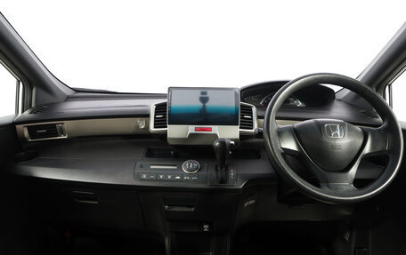 Honda Freed I, 2011 год, 1 319 000 рублей, 9 фотография