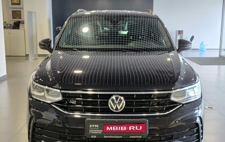 Volkswagen Tiguan II, 2021 год, 4 200 000 рублей, 6 фотография