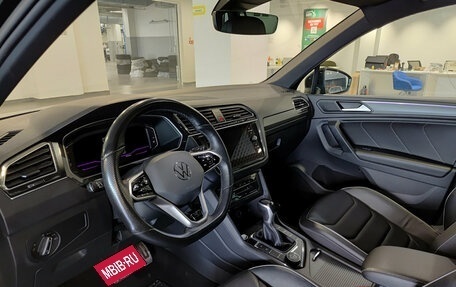Volkswagen Tiguan II, 2021 год, 4 200 000 рублей, 20 фотография