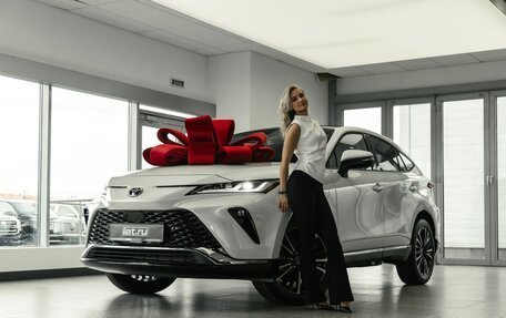 Toyota Venza, 2024 год, 1 фотография