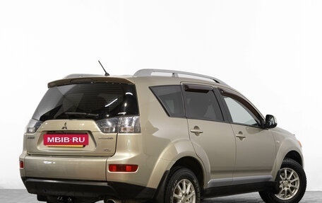 Mitsubishi Outlander III рестайлинг 3, 2008 год, 999 000 рублей, 5 фотография