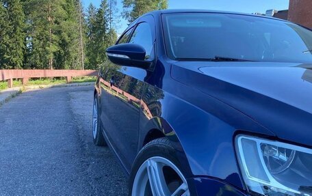 Volkswagen Jetta VI, 2011 год, 930 000 рублей, 3 фотография