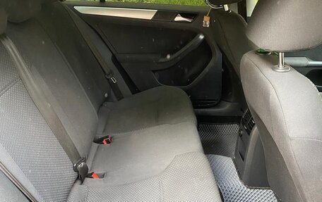 Volkswagen Jetta VI, 2011 год, 930 000 рублей, 9 фотография