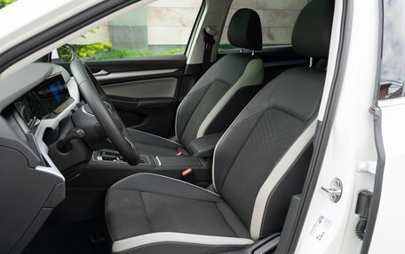 Volkswagen Golf VIII, 2022 год, 2 149 000 рублей, 15 фотография