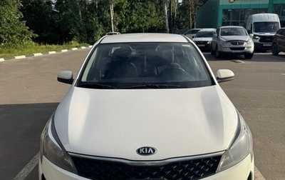 KIA Rio IV, 2021 год, 900 000 рублей, 1 фотография