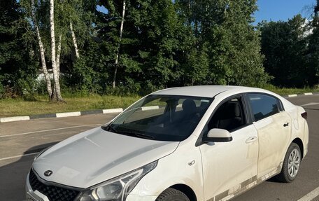 KIA Rio IV, 2021 год, 900 000 рублей, 2 фотография