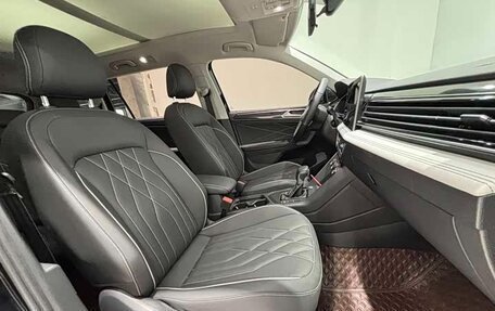 Volkswagen Tiguan II, 2022 год, 1 925 111 рублей, 8 фотография