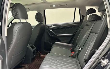 Volkswagen Tiguan II, 2022 год, 1 925 111 рублей, 9 фотография