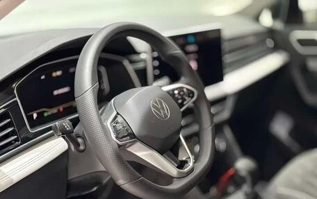 Volkswagen Tiguan II, 2022 год, 1 925 111 рублей, 12 фотография