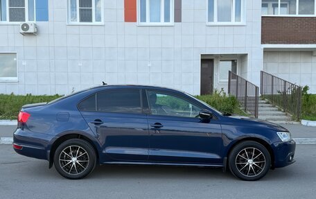 Volkswagen Jetta VI, 2011 год, 820 000 рублей, 5 фотография