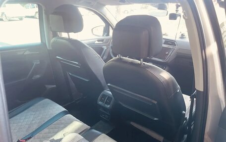 Volkswagen Tiguan II, 2019 год, 2 650 000 рублей, 4 фотография