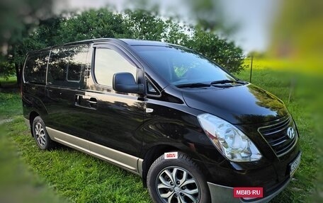 Hyundai Grand Starex Grand Starex I рестайлинг 2, 2017 год, 2 600 000 рублей, 3 фотография