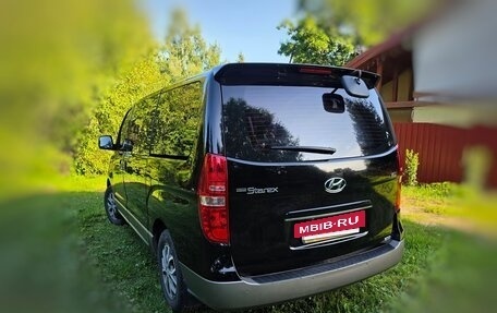 Hyundai Grand Starex Grand Starex I рестайлинг 2, 2017 год, 2 600 000 рублей, 6 фотография