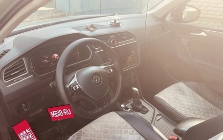 Volkswagen Tiguan II, 2019 год, 2 650 000 рублей, 6 фотография