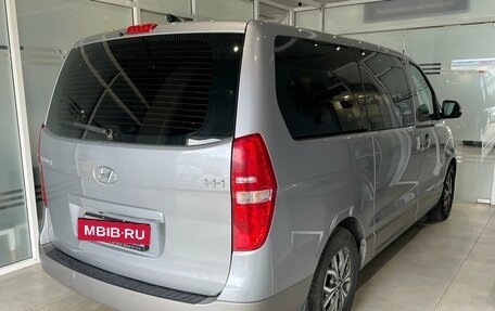 Hyundai H-1 II рестайлинг, 2021 год, 3 299 000 рублей, 4 фотография