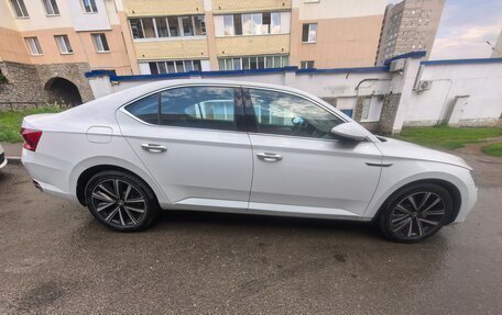 Skoda Superb III рестайлинг, 2025 год, 3 000 000 рублей, 3 фотография