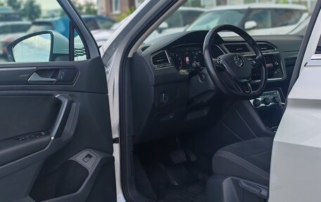 Volkswagen Tiguan II, 2017 год, 2 680 000 рублей, 4 фотография