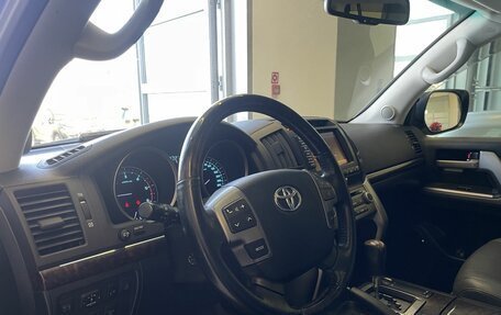 Toyota Land Cruiser 200, 2010 год, 2 681 964 рублей, 7 фотография