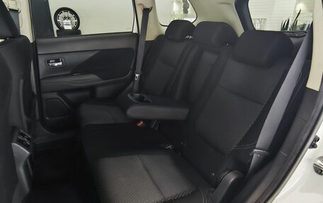 Mitsubishi Outlander III рестайлинг 3, 2019 год, 1 560 000 рублей, 21 фотография