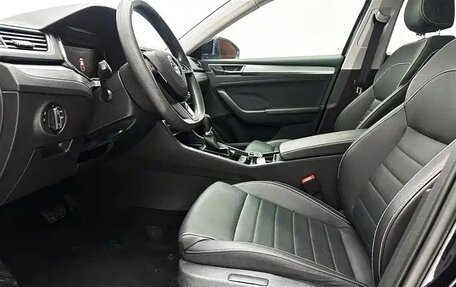 Skoda Superb III рестайлинг, 2023 год, 2 300 000 рублей, 15 фотография