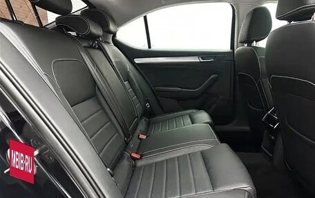 Skoda Superb III рестайлинг, 2023 год, 2 300 000 рублей, 10 фотография