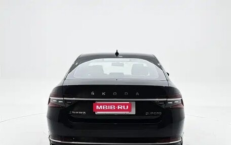 Skoda Superb III рестайлинг, 2023 год, 2 300 000 рублей, 8 фотография