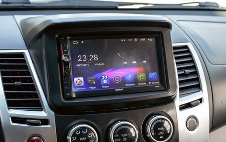 Mitsubishi Pajero Sport II рестайлинг, 2013 год, 1 595 000 рублей, 15 фотография