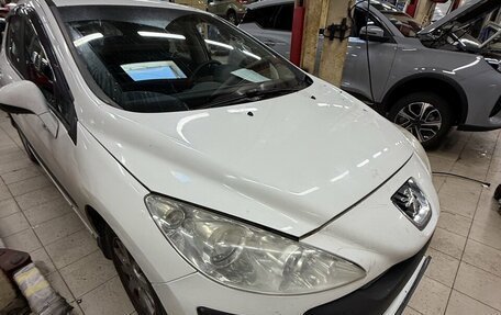 Peugeot 308 II, 2011 год, 429 000 рублей, 1 фотография