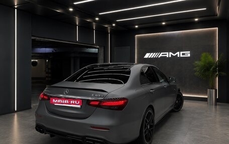 Mercedes-Benz E-Класс AMG, 2022 год, 16 000 000 рублей, 4 фотография