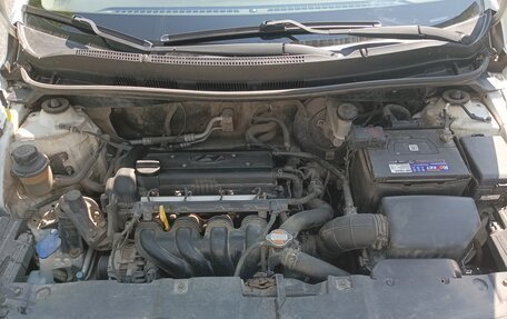 Hyundai Solaris II рестайлинг, 2012 год, 650 000 рублей, 10 фотография