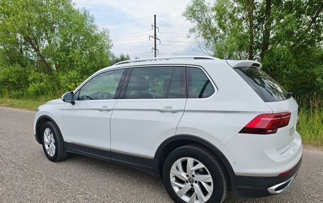 Volkswagen Tiguan II, 2021 год, 3 300 000 рублей, 12 фотография