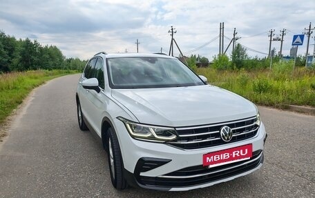 Volkswagen Tiguan II, 2021 год, 3 300 000 рублей, 4 фотография