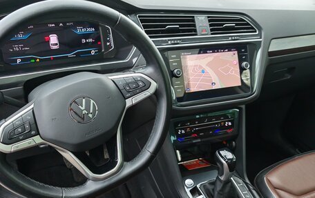 Volkswagen Tiguan II, 2021 год, 3 300 000 рублей, 22 фотография