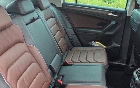 Volkswagen Tiguan II, 2021 год, 3 300 000 рублей, 30 фотография