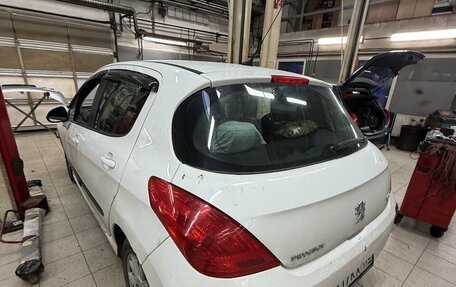 Peugeot 308 II, 2011 год, 429 000 рублей, 6 фотография