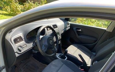 Volkswagen Polo VI (EU Market), 2011 год, 650 000 рублей, 1 фотография