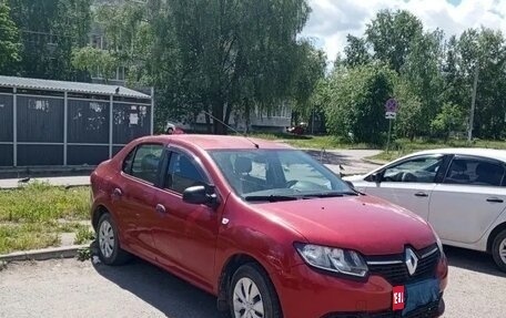 Renault Logan II, 2015 год, 480 000 рублей, 1 фотография