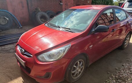 Hyundai Solaris II рестайлинг, 2012 год, 375 000 рублей, 3 фотография