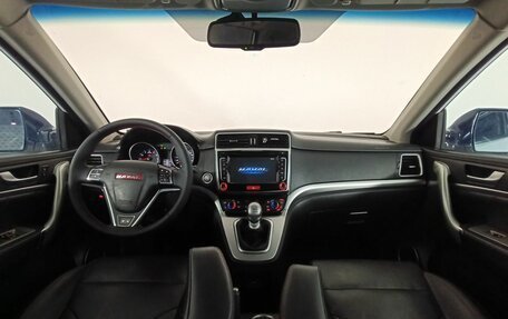 Haval H6, 2017 год, 1 370 000 рублей, 11 фотография