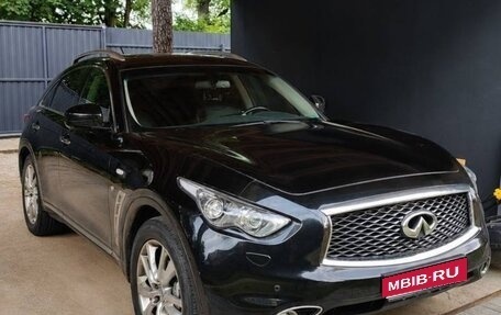 Infiniti QX70, 2016 год, 1 800 000 рублей, 1 фотография