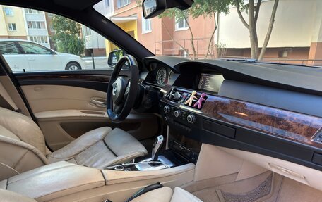 BMW 5 серия, 2009 год, 1 590 000 рублей, 17 фотография