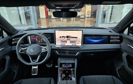 Volkswagen Tiguan, 2026 год, 4 950 000 рублей, 16 фотография