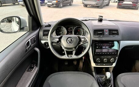 Skoda Yeti I рестайлинг, 2010 год, 1 249 000 рублей, 22 фотография