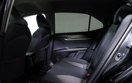 Toyota Camry, 2018 год, 2 390 000 рублей, 12 фотография