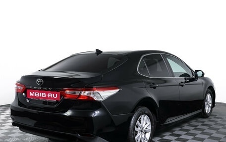 Toyota Camry, 2018 год, 2 390 000 рублей, 6 фотография