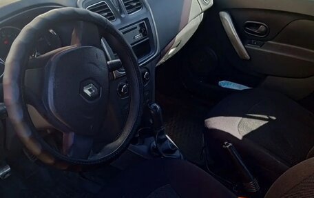 Renault Logan II, 2015 год, 480 000 рублей, 3 фотография