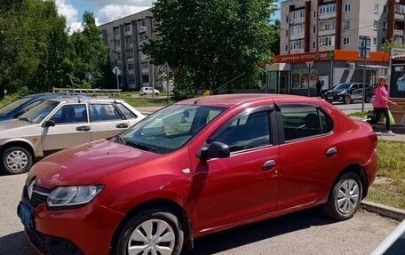 Renault Logan II, 2015 год, 480 000 рублей, 4 фотография