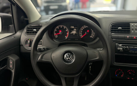 Volkswagen Polo VI (EU Market), 2017 год, 1 050 000 рублей, 11 фотография