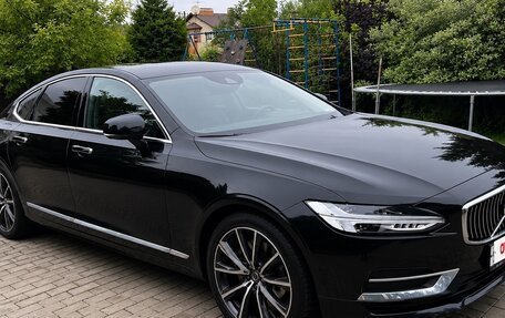 Volvo S90 II рестайлинг, 2020 год, 3 500 000 рублей, 2 фотография